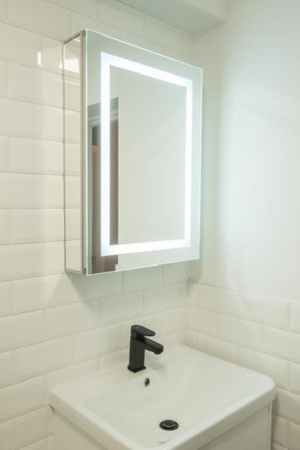 Finchley Contemporary 2 Bed Apartment + Parking Hendon Esterno foto